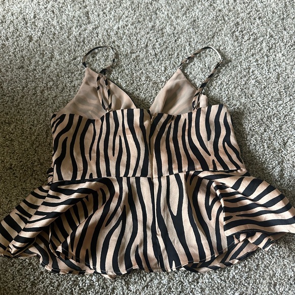 Crop top - Picture 4 of 4